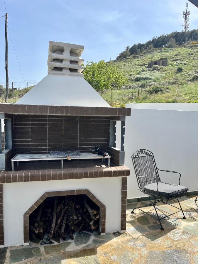 Villa Eftychia Serene Getaway With Hot Tub In A Quiet Location 키사모스 외부 사진